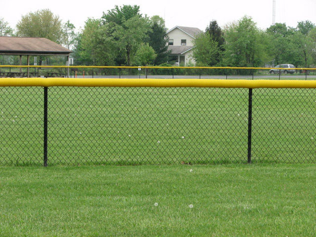 Commercial chainlink fence by Pickens Fence