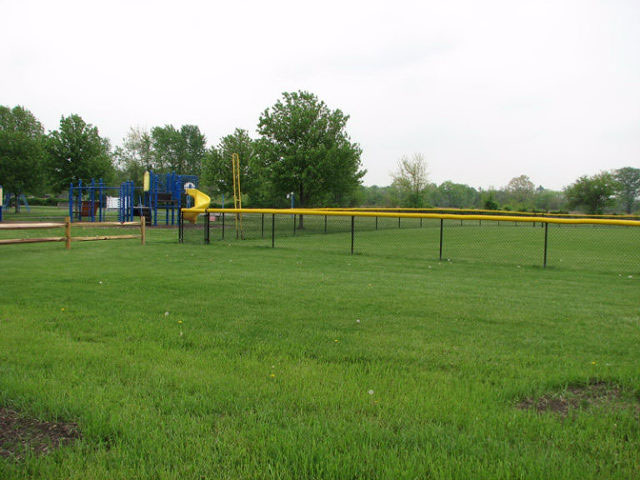 Commercial chainlink fence by Pickens Fence