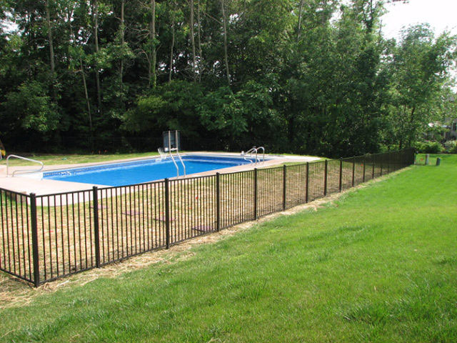 Residential aluminum fence by Pickens Fence