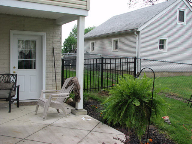 Residential aluminum fence by Pickens Fence